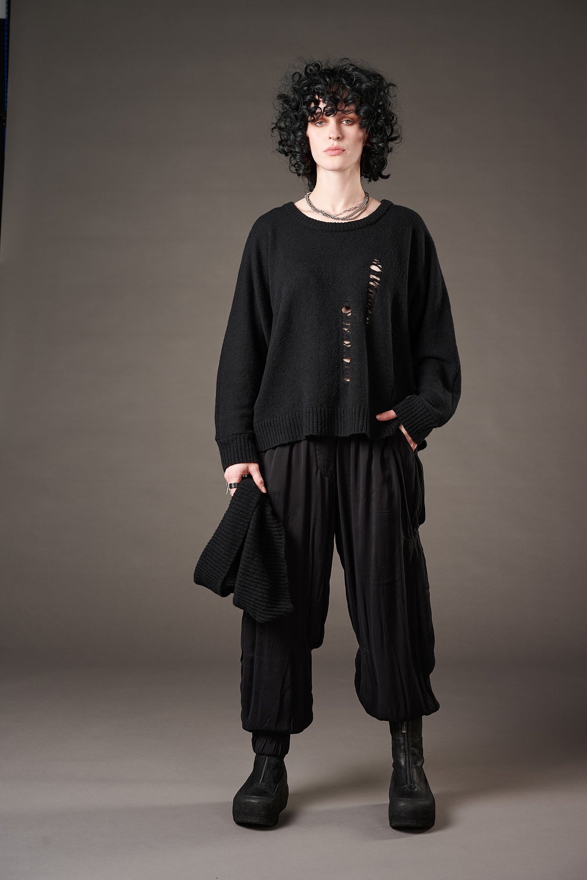 Romak - sweater with snood