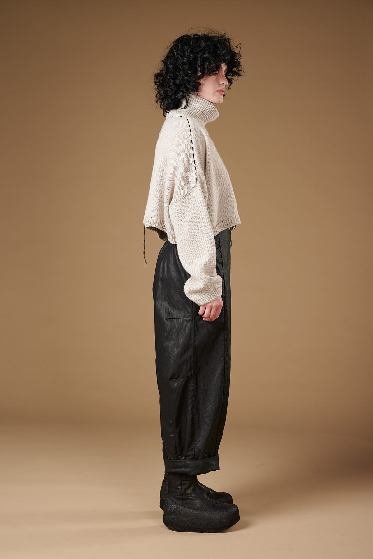 Sinsan - crop sweater
