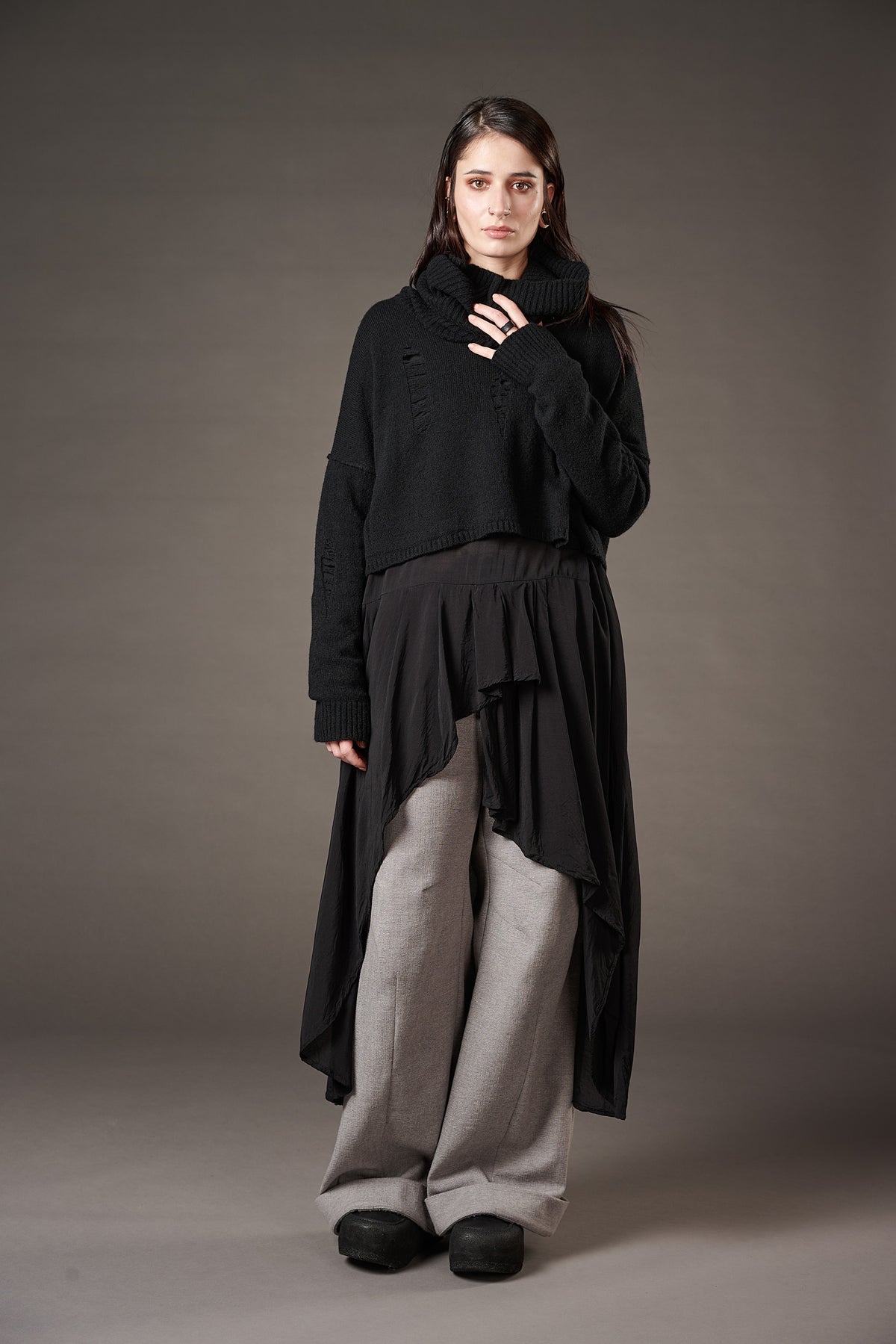Makko - crop sweater with snood