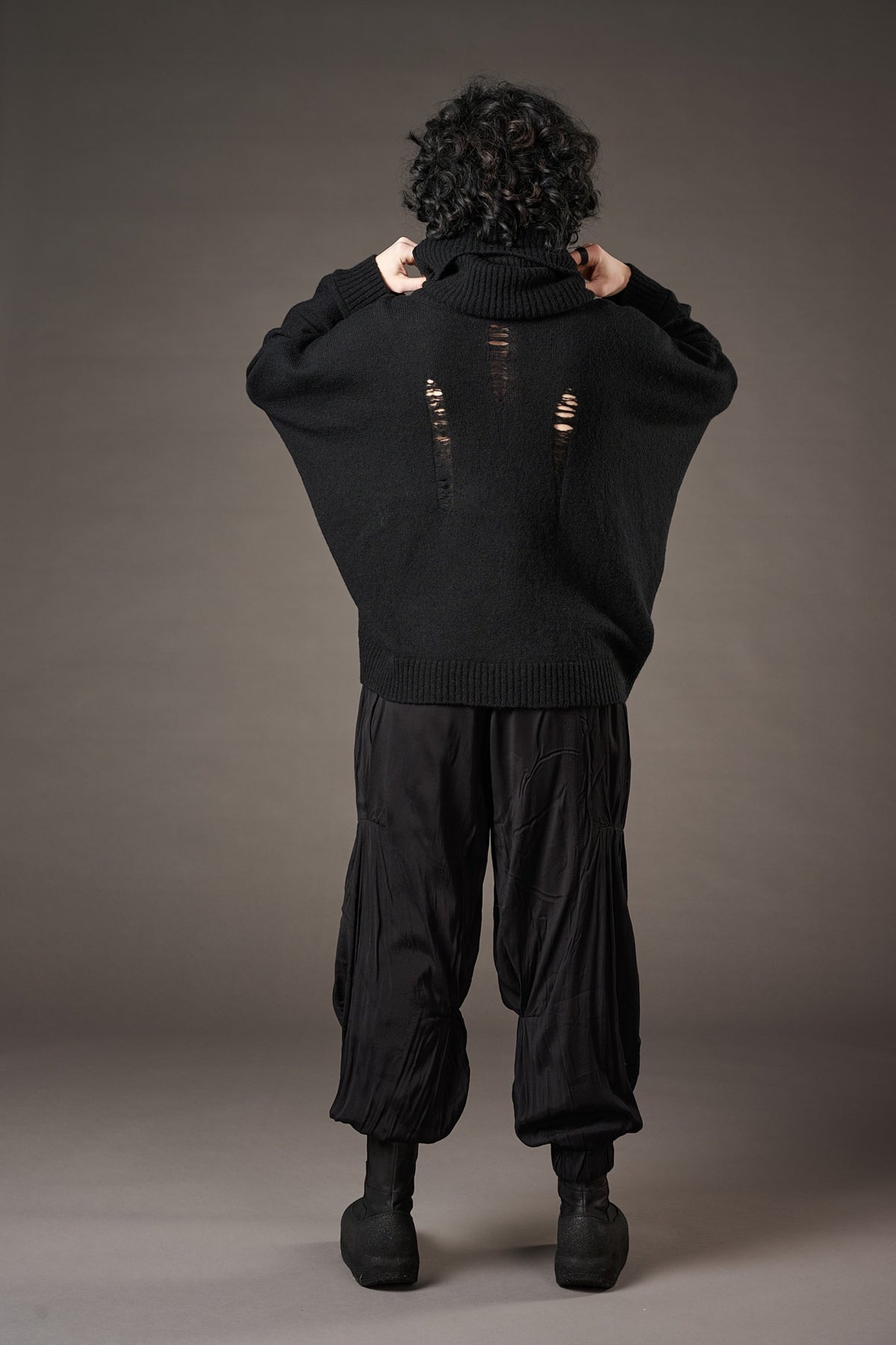 Sonos - pants
