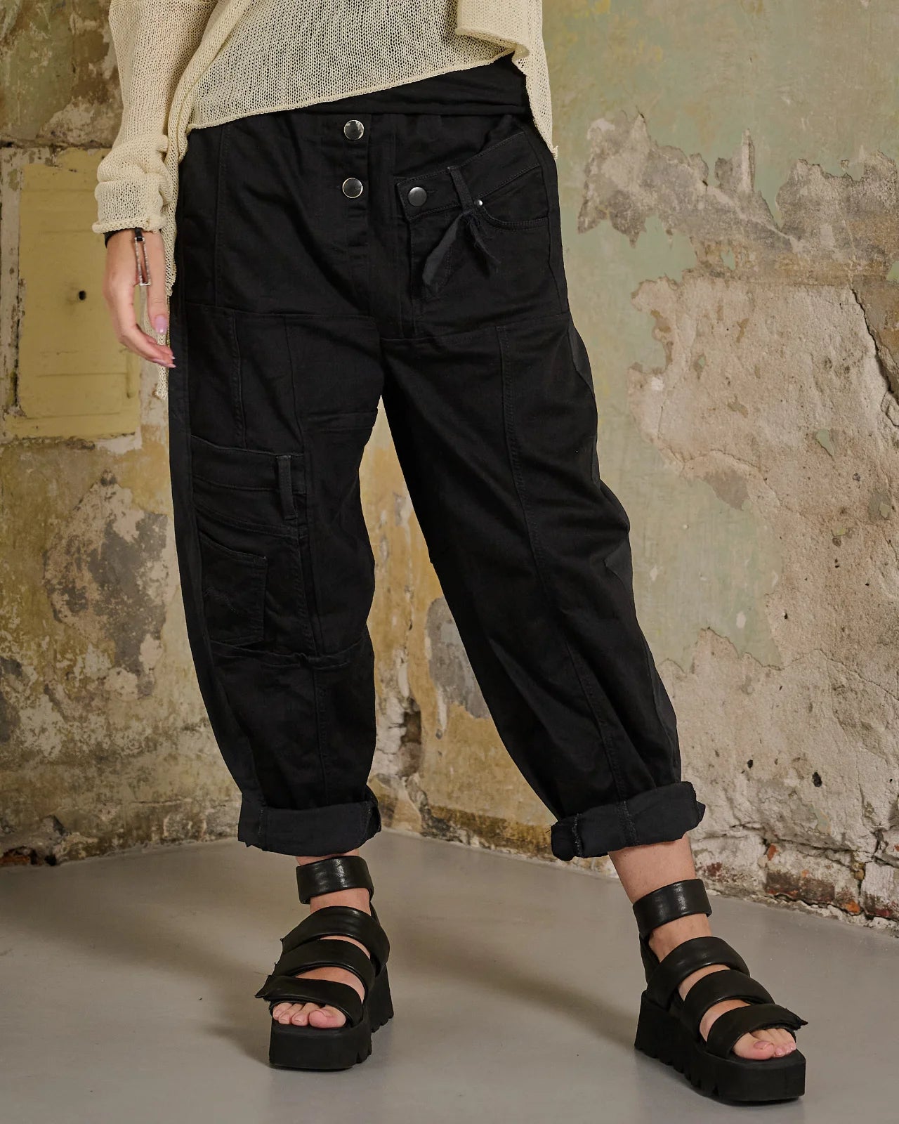 EGONN pants